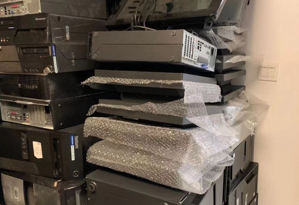 报废电脑主机27台、显示器10台